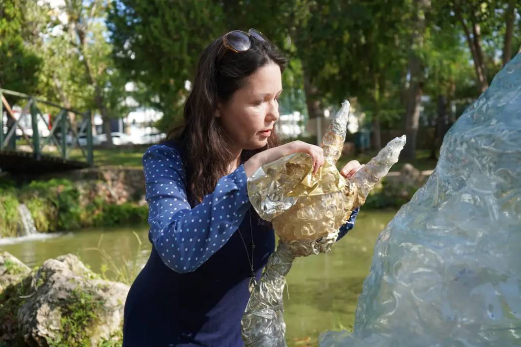 Poşetten Şahmaran'a: Rus Doktordan Antalya'da Çevre Dostu Sanat 6